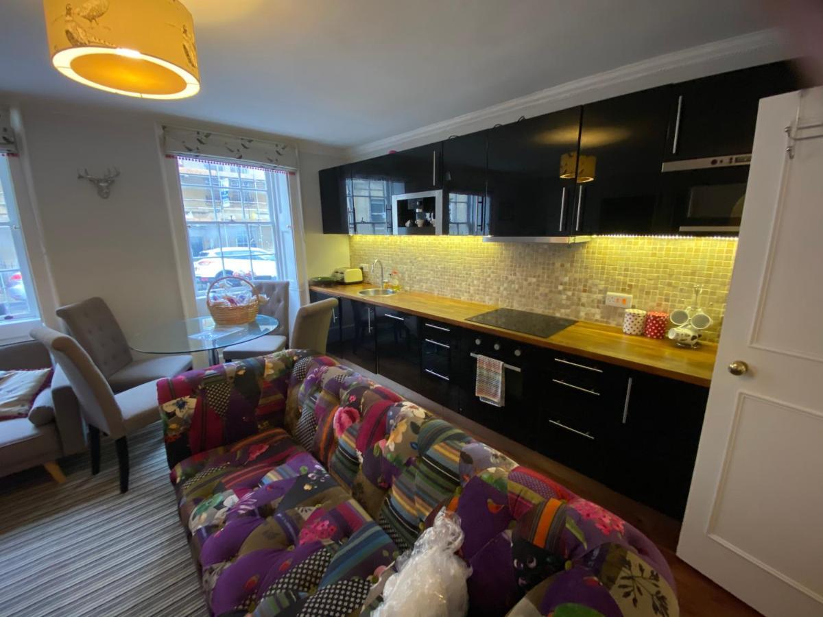 City Centre - Rivers Street, Quiet 2 Bed Ground Floor Georgian Garden Apartment バース エクステリア 写真