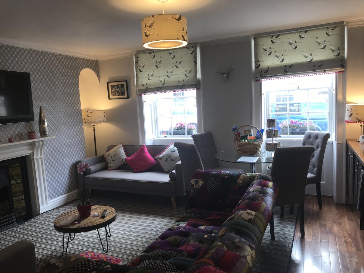 City Centre - Rivers Street, Quiet 2 Bed Ground Floor Georgian Garden Apartment バース エクステリア 写真