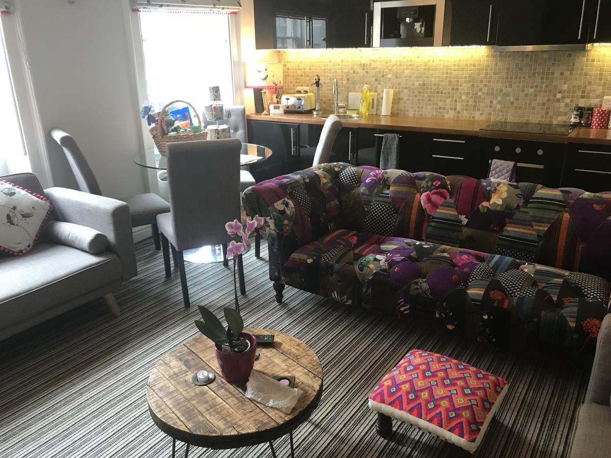 City Centre - Rivers Street, Quiet 2 Bed Ground Floor Georgian Garden Apartment バース エクステリア 写真